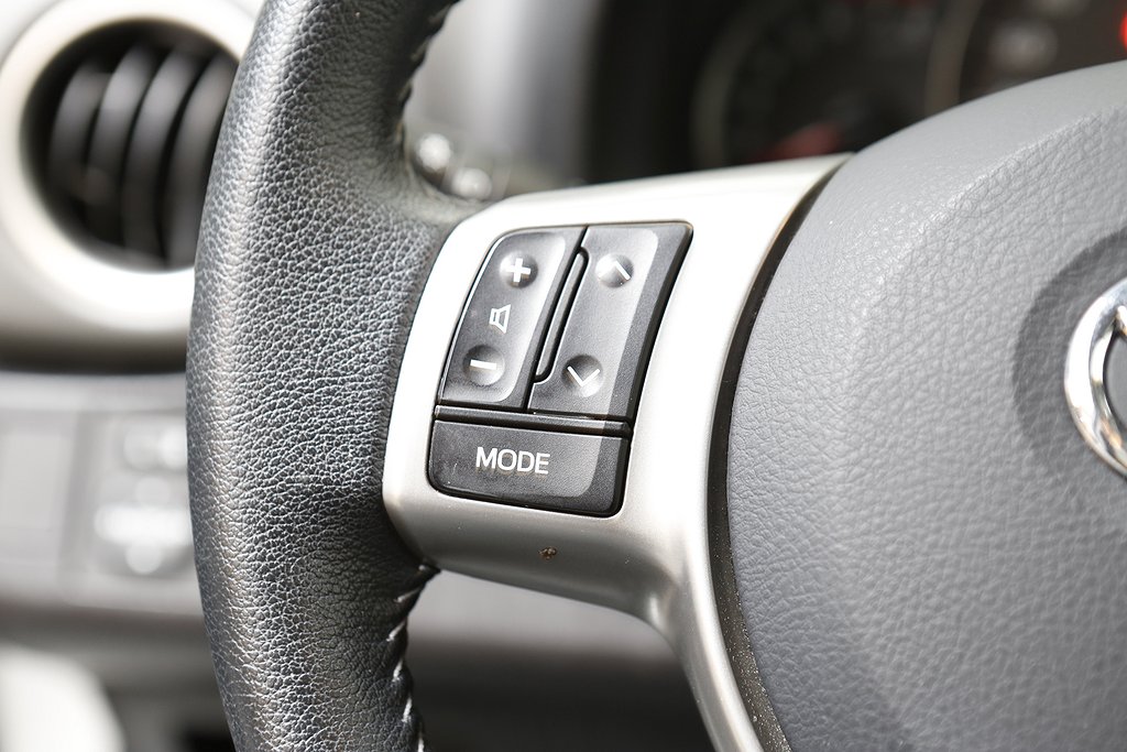 Toyota Yaris 1,33 Dual VVT-i Edition 50 Kamera Bluetooth 2014