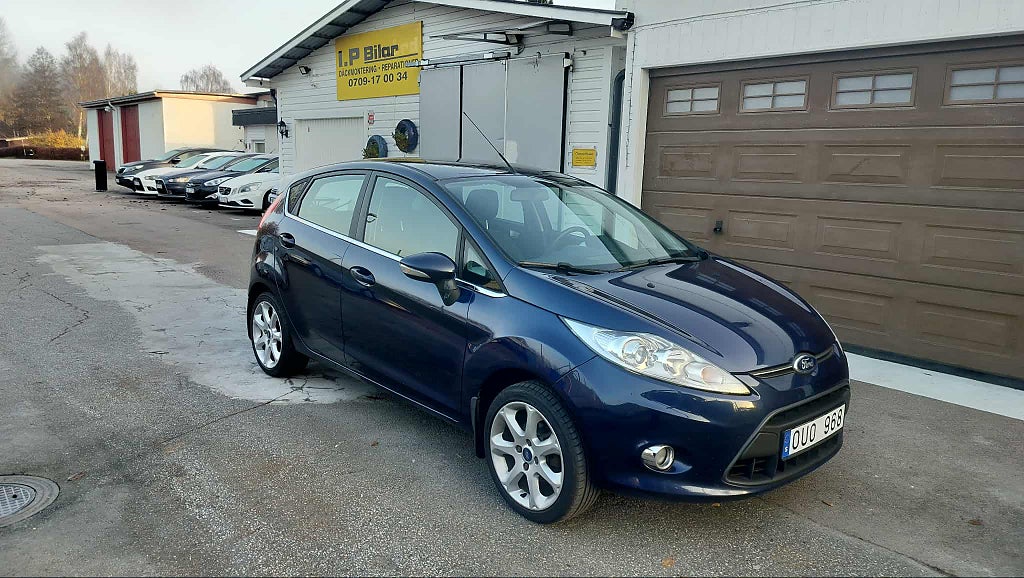 Ford Fiesta 5-dörrar1.25 Titanium Euro 5,ny besikt,ny servad