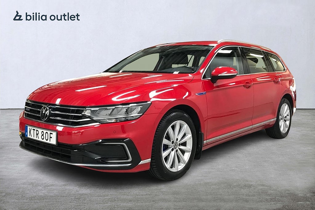 Volkswagen Passat Sportscombi GTE 1.4 TSI 218hk Navi Drag Backkamera MOMS