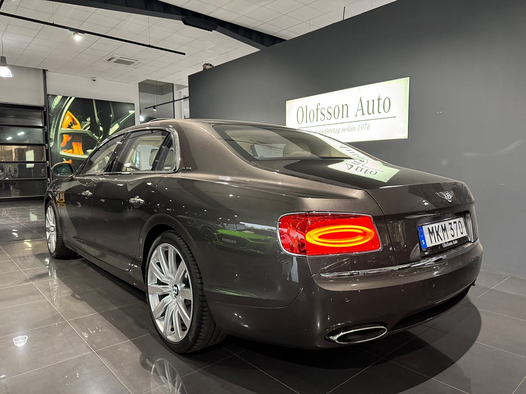 Bentley Flying Spur W12 6.0 W12 Endast 1275 mil - bild 2