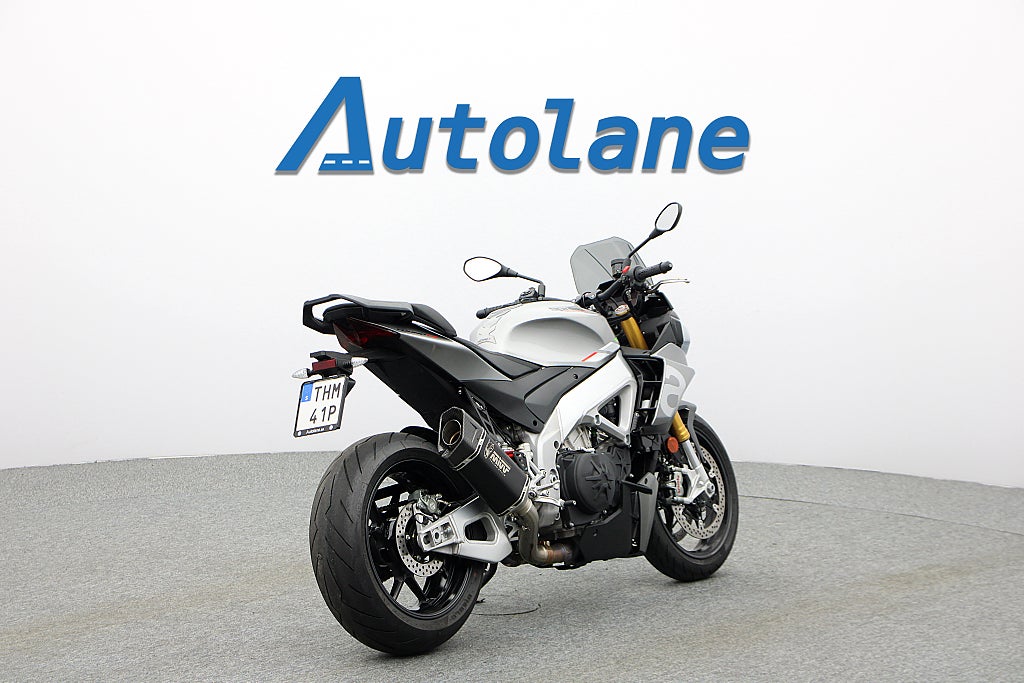 Aprilia Tuono V4 1100 *MIVV Titanium helsystem Quickshifter Öhlins