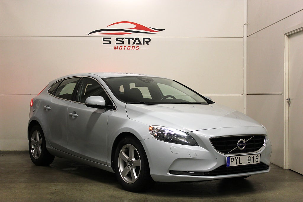 Volvo V40 D2 Summum Kamera | Drag | P-sesnor | Kamremsbyte