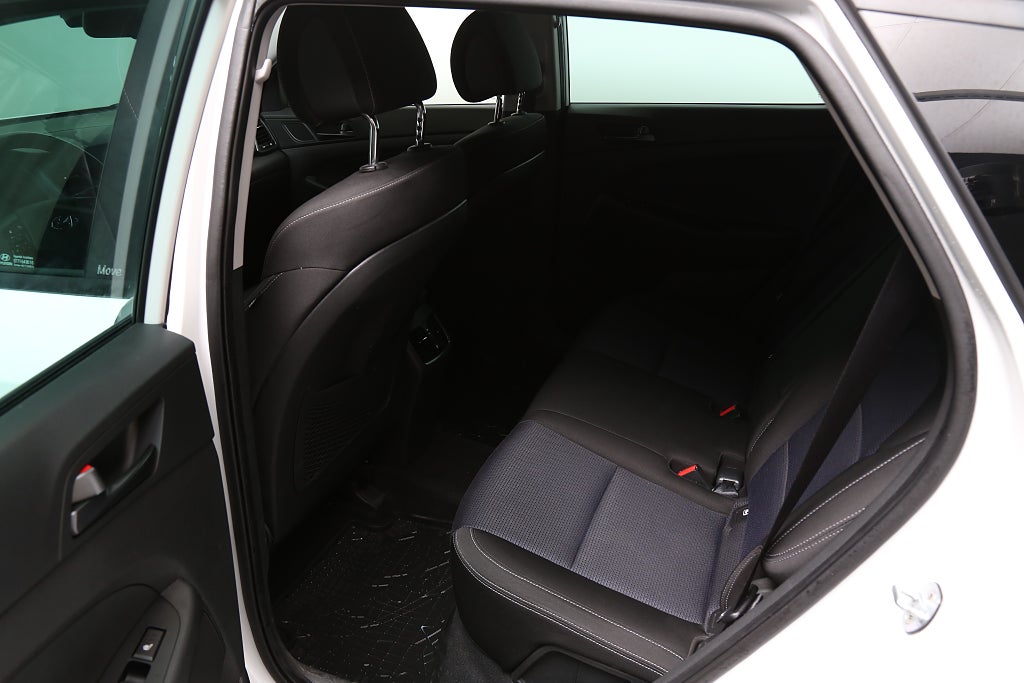 Hyundai Tucson 1,7 CRDi 141hk Move! Aut Navi Kamera 19” Drag