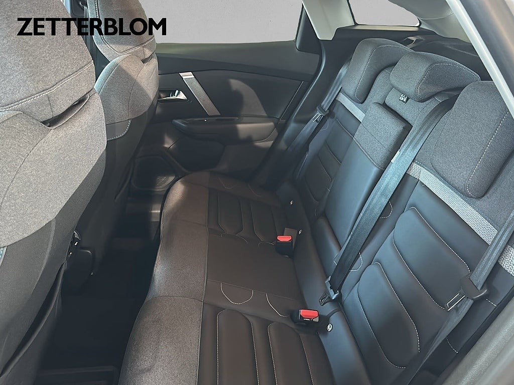 Halvkombi Citroen C4 9 av 17