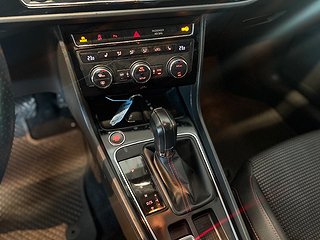 Seat Leon ST 1.4 TSI 150hk Drag/Kamera/Carplay/S&V-hjul/MOMS