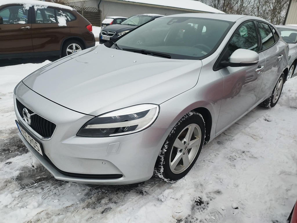 Volvo V40 D2 Momentum Euro 6