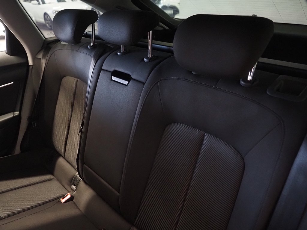 Audi A6 Avant 40 TDI 204hk Quattro S-Tronic D-Värm Drag Nav 2019
