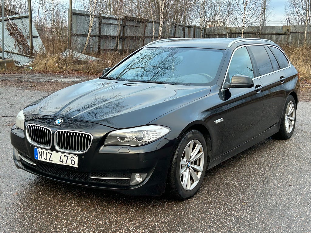 BMW 520d Touring Steptronic Nav(GPS) Dragkrok *RÄNTEFRI AVBETALNING*