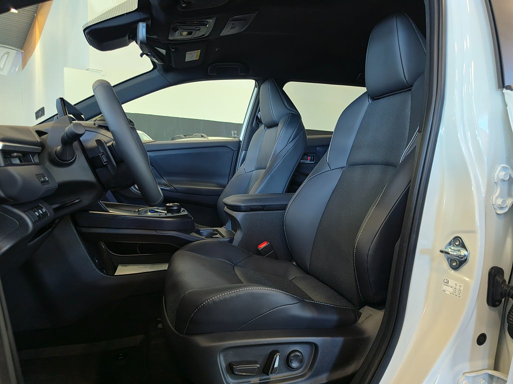 Subaru E-Outback Limited / 380hk / Värmepump / Lanseringskampanj /