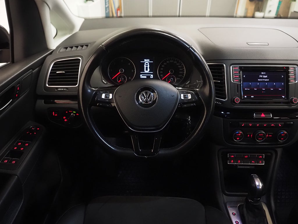 Volkswagen Sharan 7-sits 2.0 TDI 4Motion 177hk GT Premium Drag Kamera D-Vär 2019