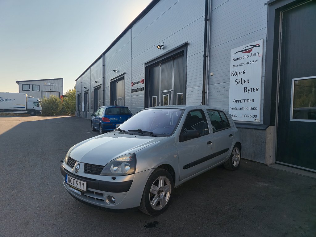 Renault Clio 5-dörrars Halvkombi 1.2 Expression