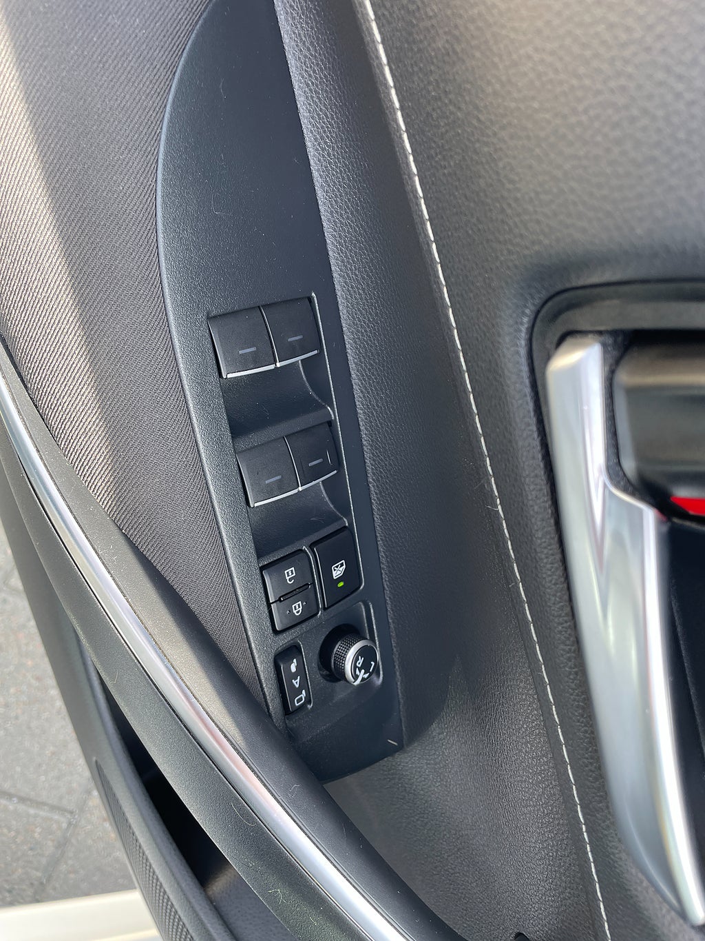 Suzuki Swace Hybrid 1.8 VVT-i E-CVT 122 hk