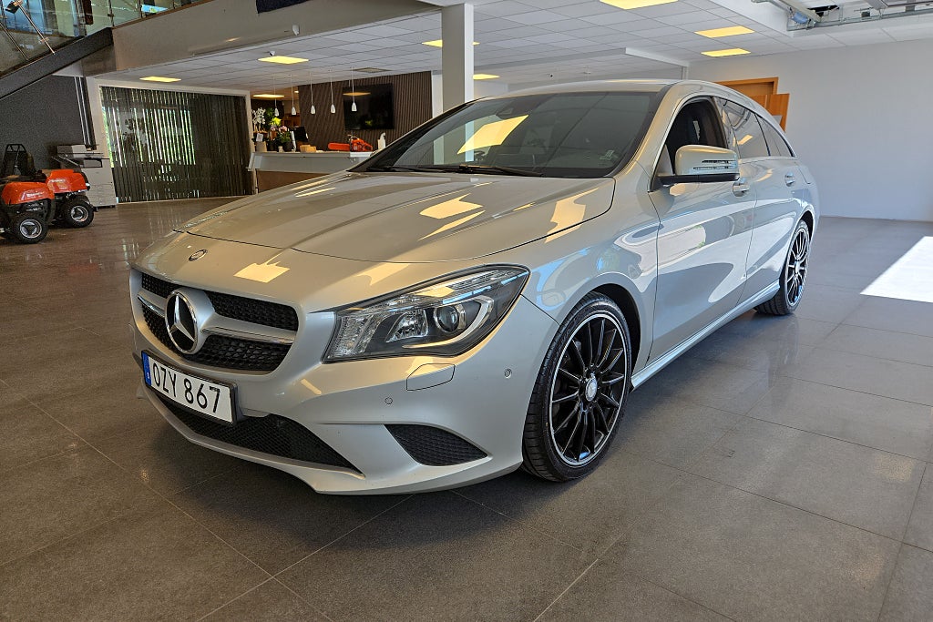 Mercedes-Benz CLA 220 d 4MATIC, drag, keyless, 2 zon klimat.