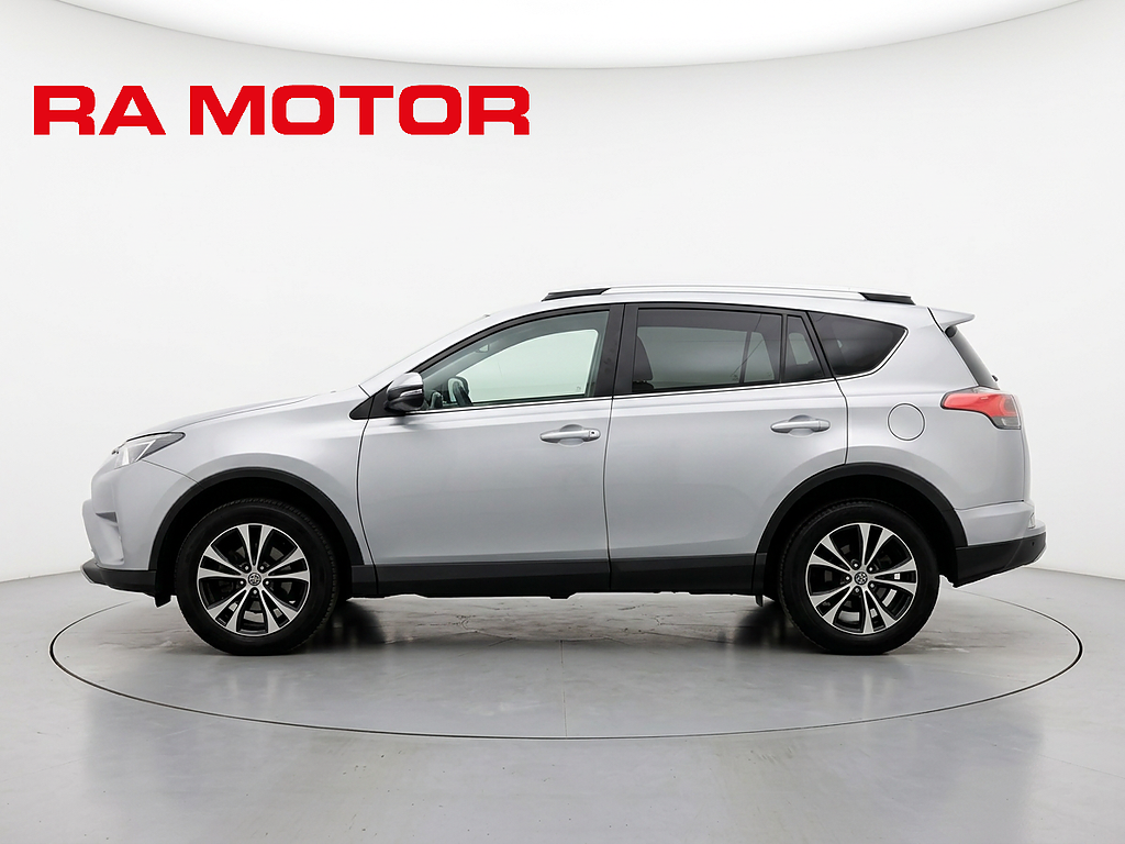Toyota RAV4 2.2 D-4D AWD 150hk Edition Feel Drag Kamera M-Värm 2015