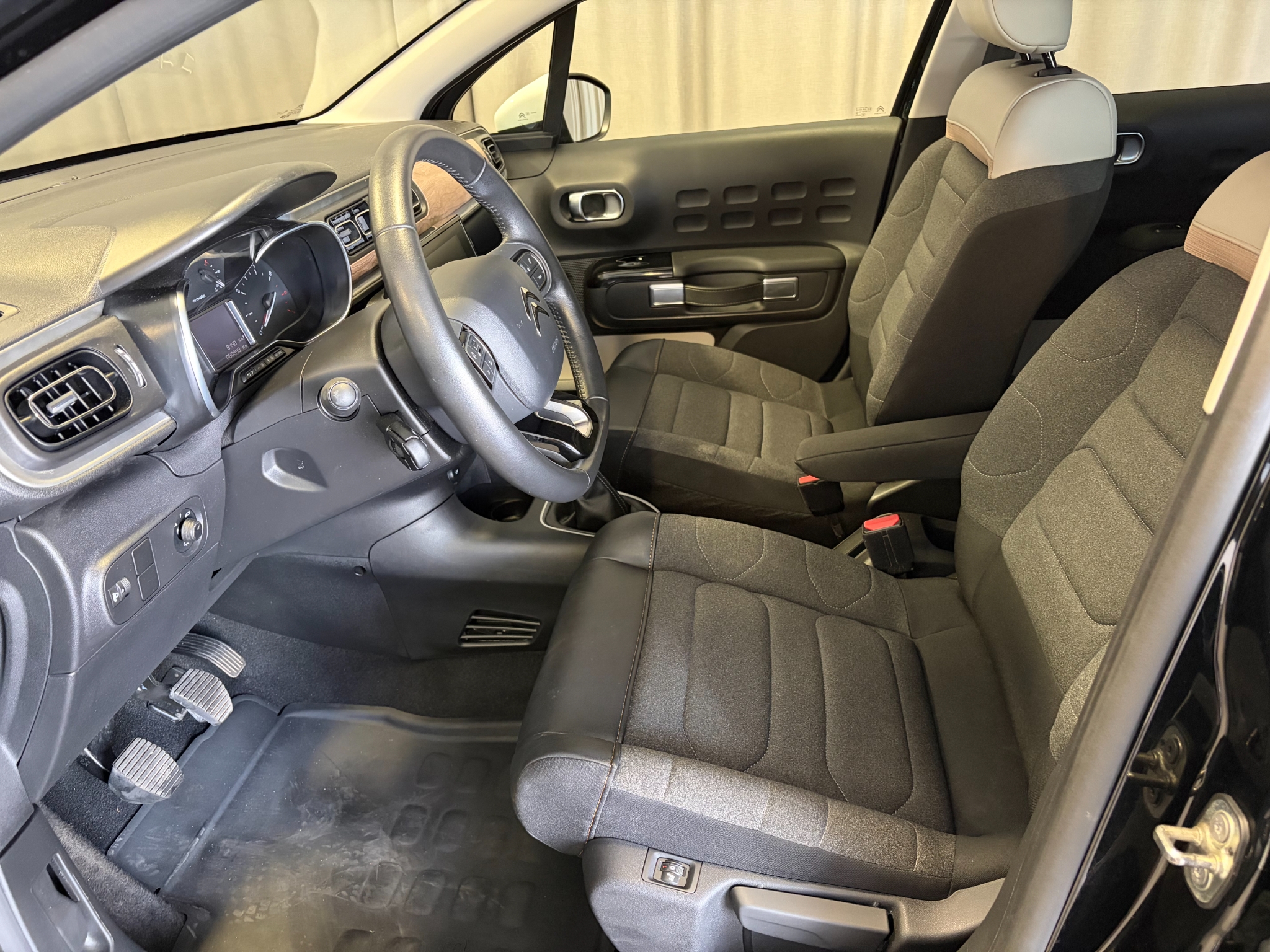 Citroen C3 Shine PureTech 82 2023, kuva 7/36