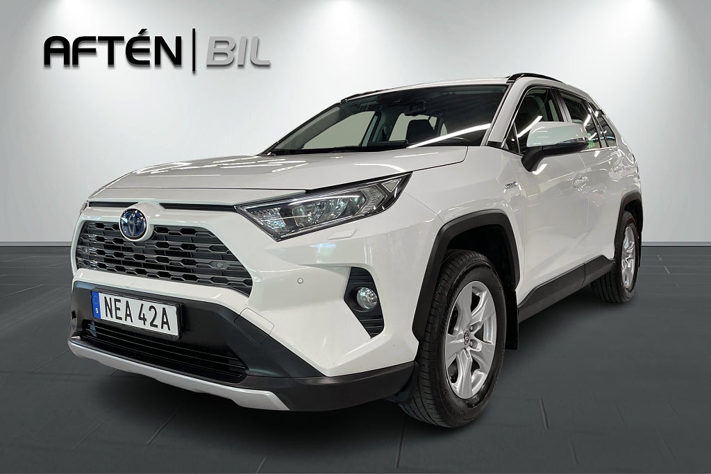 Toyota RAV4 Hybrid AWD-i Active 222hk - Dragkrok, Motorvärmare
