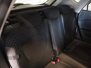 SUV Renault Captur 10 av 17