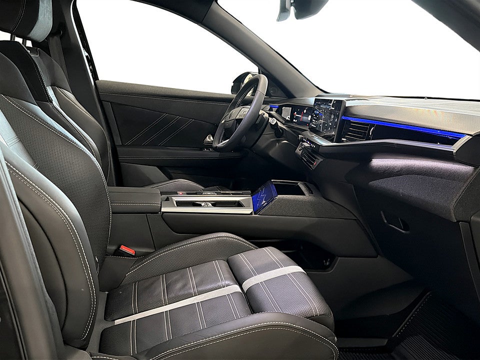 Bild på Opel Grandland Ultimate Hybrid 145hk Aut B-KAMERA PANO SKINN