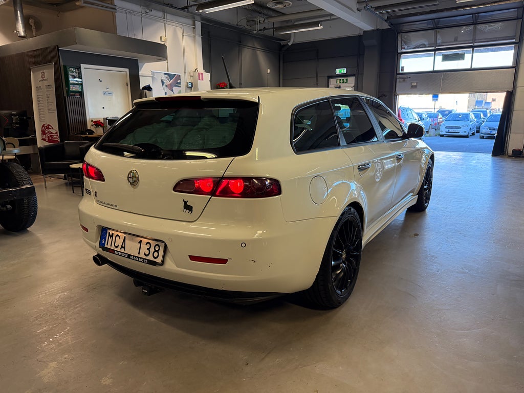 Alfa Romeo 159 2012 - miniatyr 5