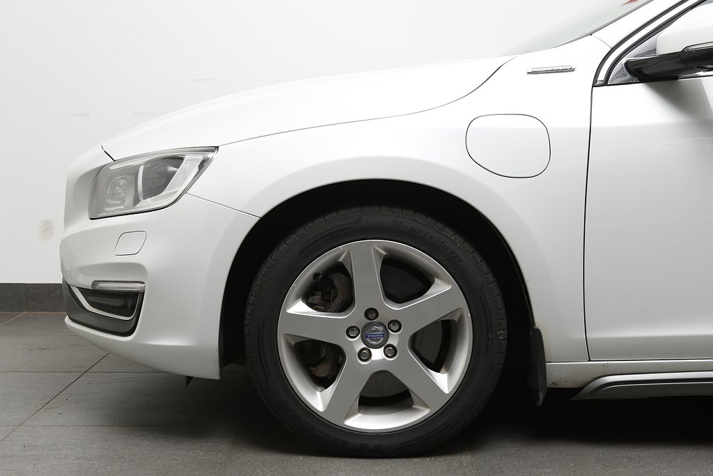 Volvo V60 D6 Plug-in Hybrid Momentum AWD Aut Skinn VOC Drag 2014