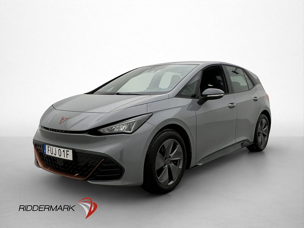 Cupra Born 58 204hk Värmare Kamera CarPlay Navi MOMS