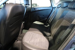 Halvkombi Opel Astra 11 av 20