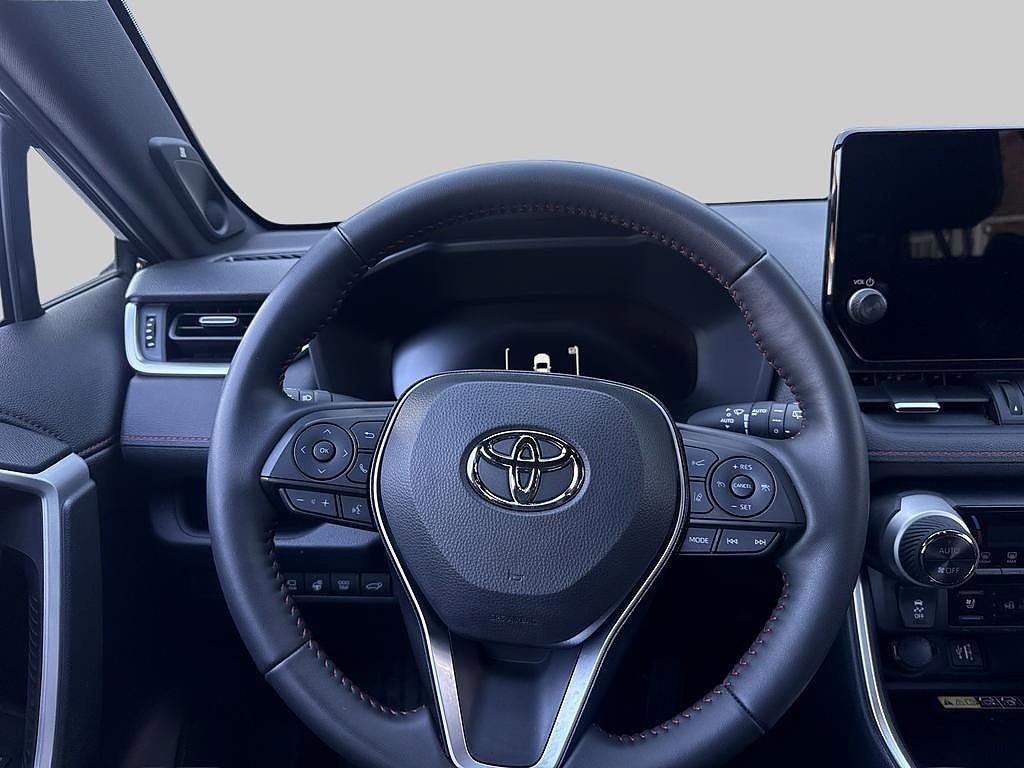 Toyota RAV4 2025 - miniatyr 10