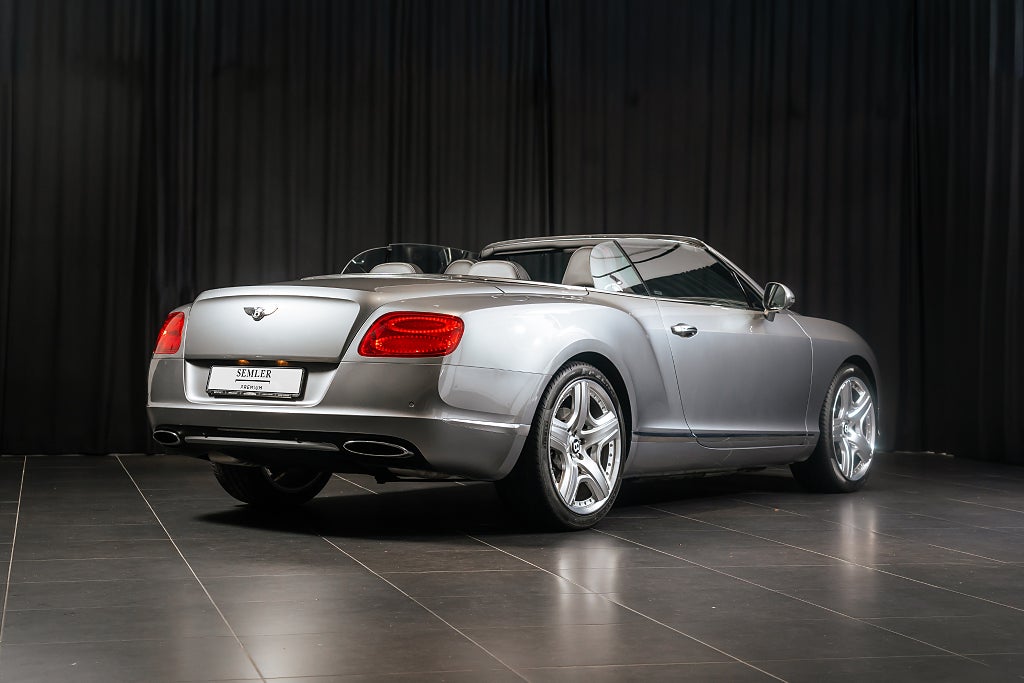 Gallery image 16 of 17