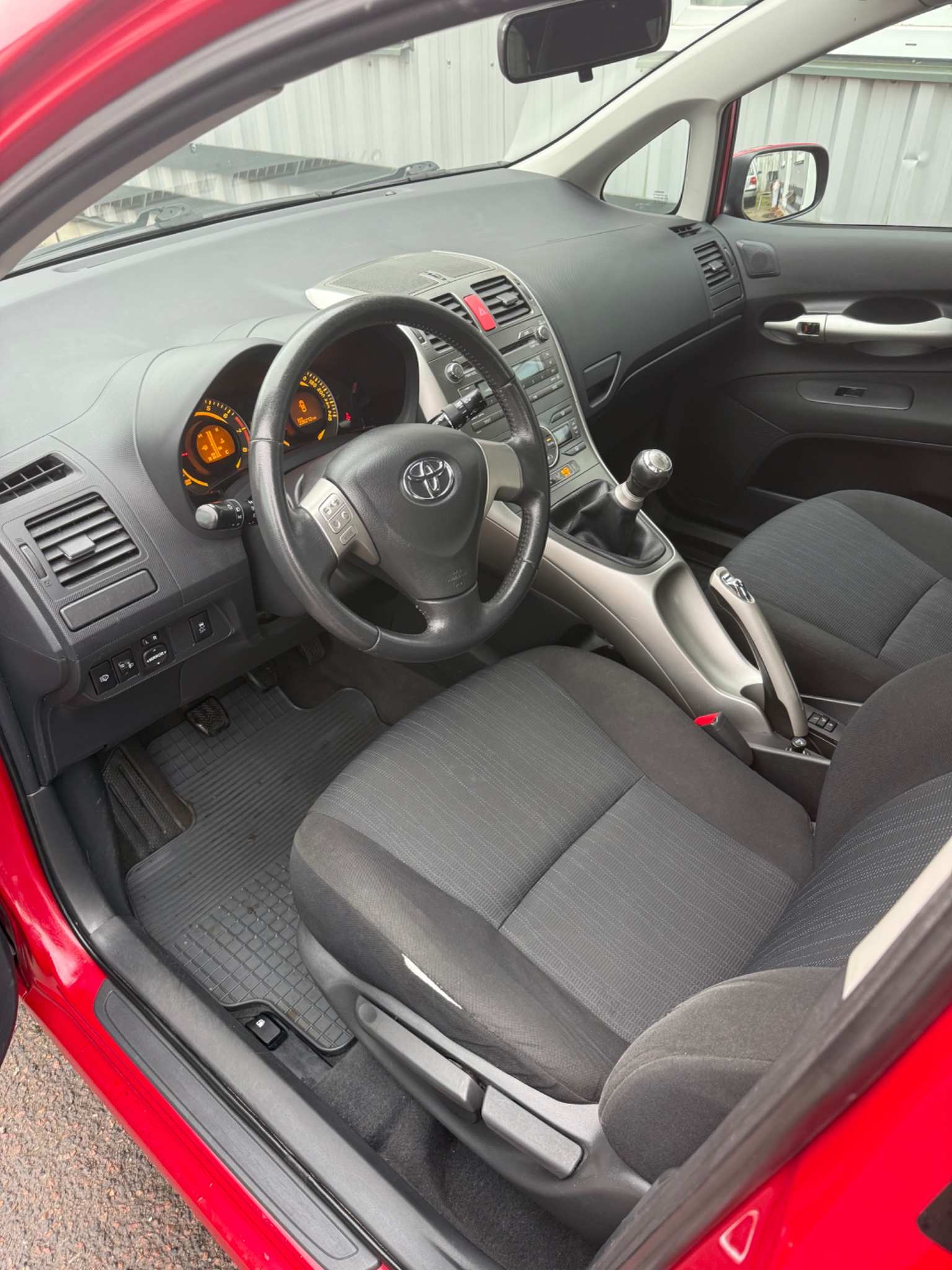 Toyota Auris 2009, kuva 7/41