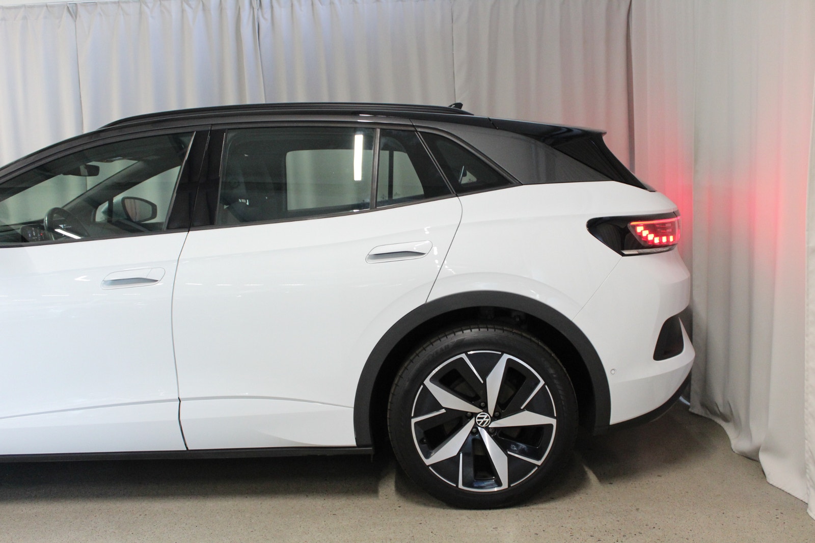 Volkswagen ID.4 GTX 77 kWh 4Motion, Drag, S&V-hjul, Assistanspaket 2022 - miniatyr 8