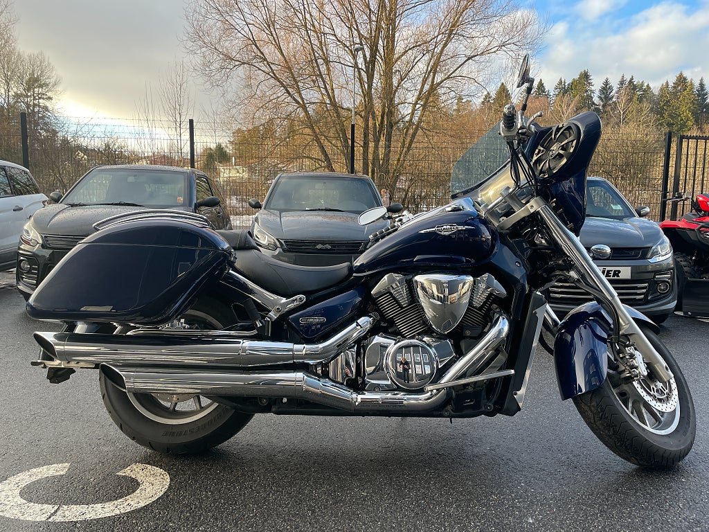 Suzuki C1800 Intruder "Ring för visning"