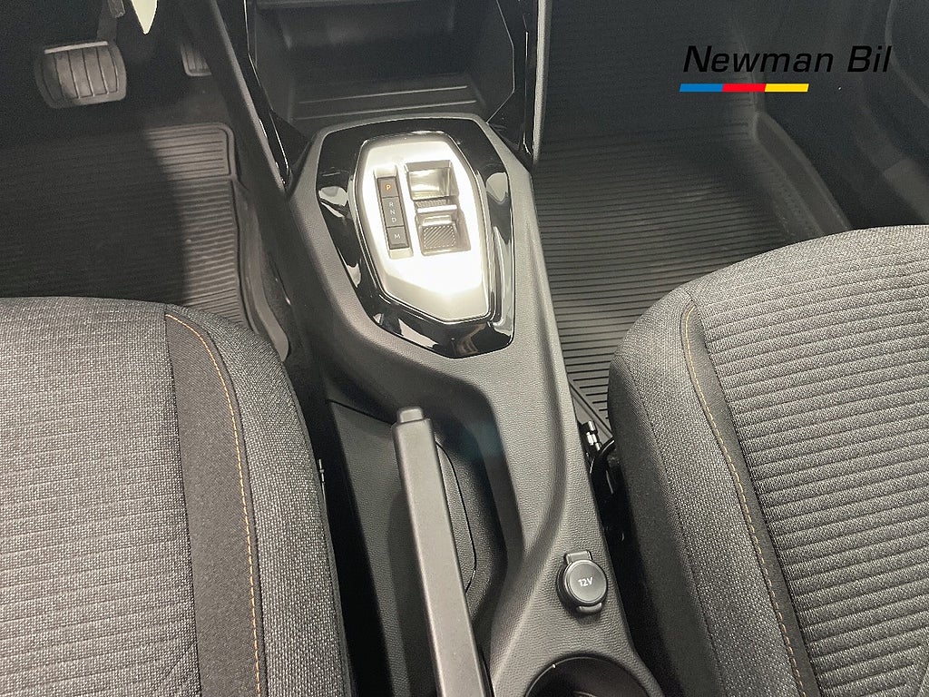 Peugeot 2008 Allure Hybrid 145hk Automat – bild 13