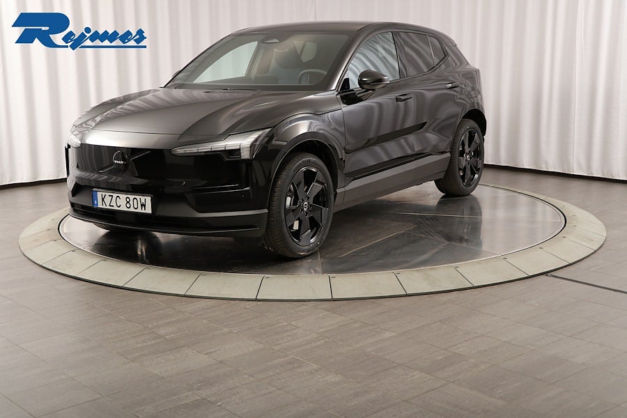 Volvo EX30 SM Extended Range Plus Black Edt