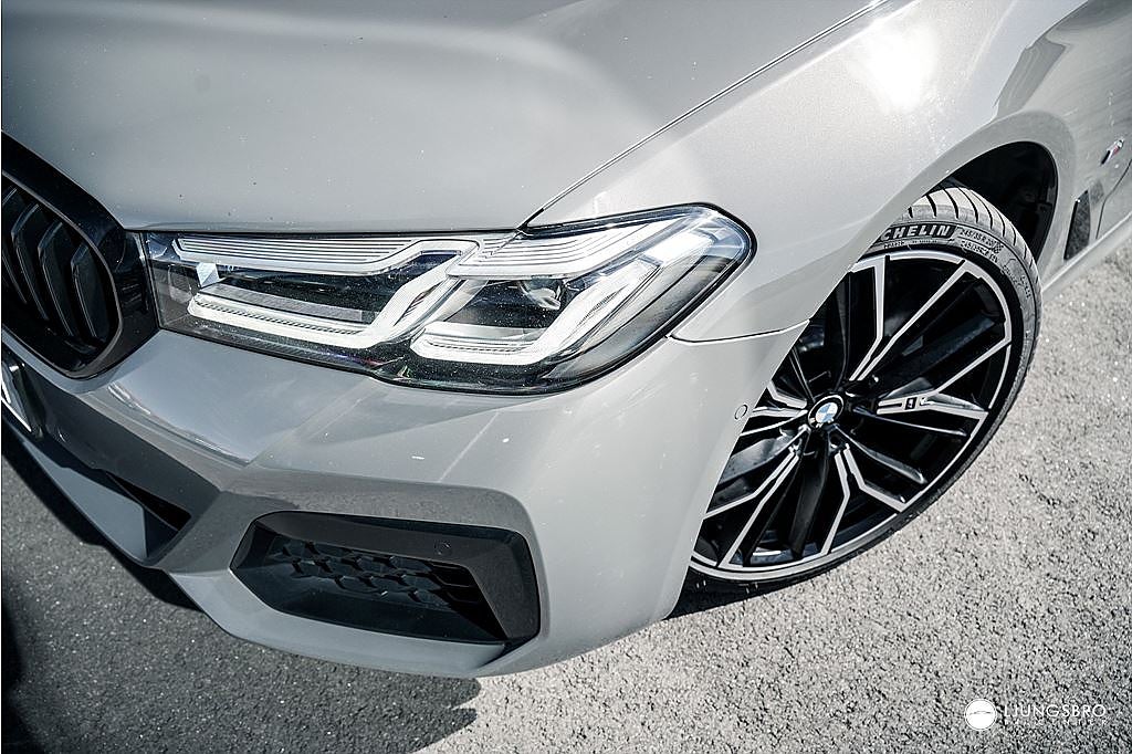 BMW 520 d xDrive Innovation M-Sport 190hk / HUD / PANO / 360