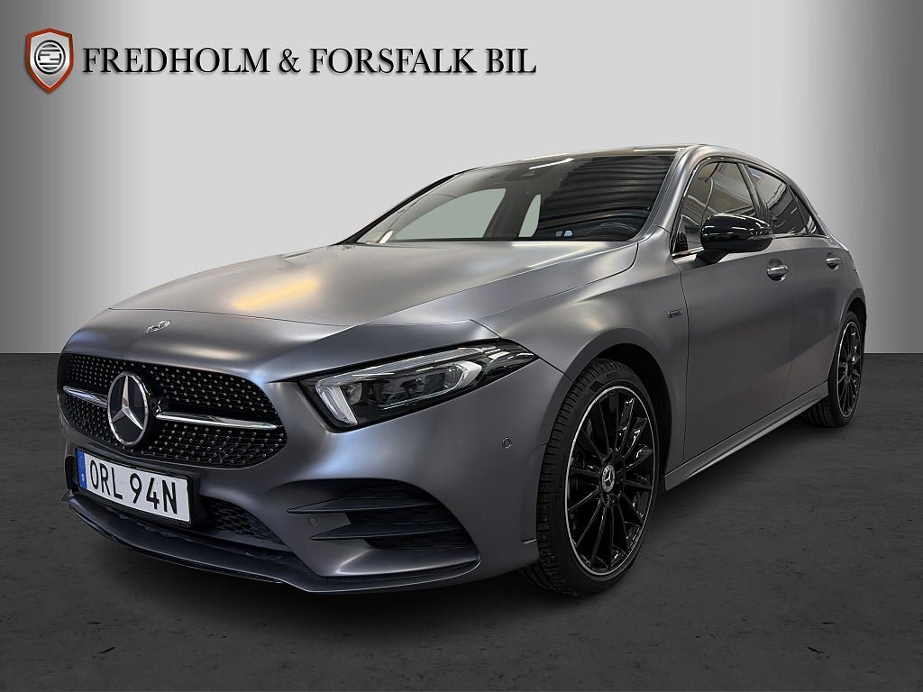 Mercedes-Benz A 250e AMG Premium Plus Burmester Pano Manufaktur Night 