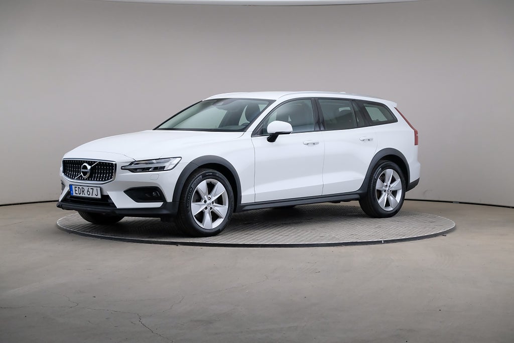 Volvo V60 Cross Country D4 190hk AWD Momentum Aut Teknik Drag