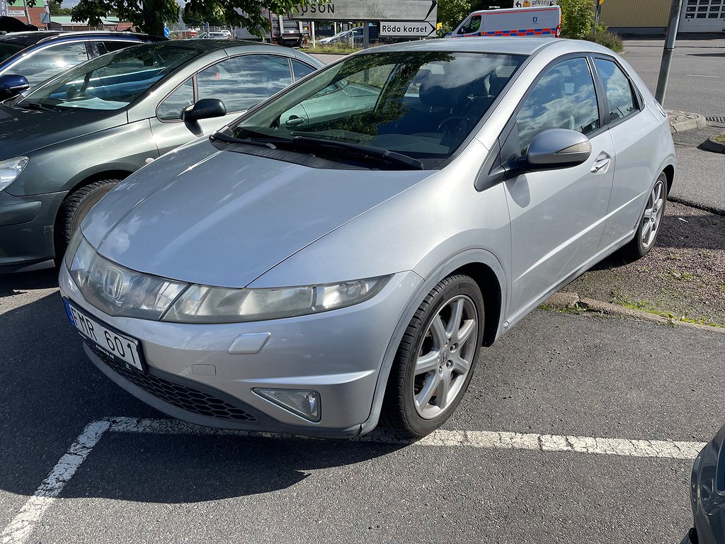 Honda Civic 5-dörrar 1.8 i-VTEC Sport Euro 4