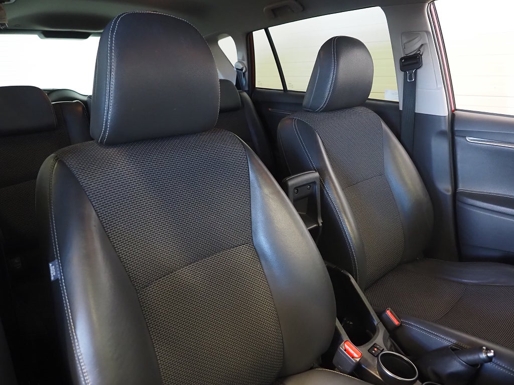 Toyota Verso 1.8 Valvematic Intense Edition 7-sits Kamera Halvskinn 2017