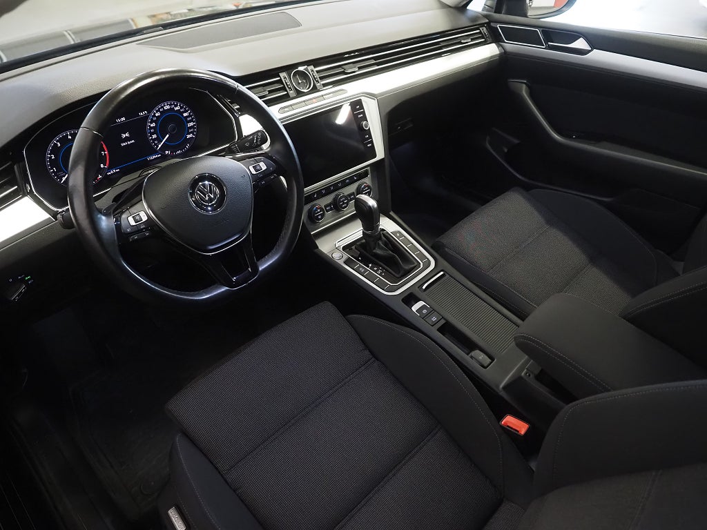 Volkswagen Passat SC TSI 150hk DSG |Cockpit|Drag|Backkamera| 2018