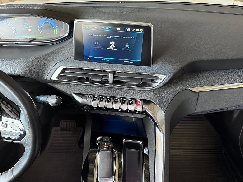 Peugeot 3008 GT HYBRID Aut Farthållare Dragkrok Carplay Navigation bild 12