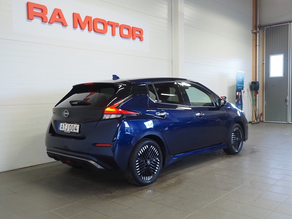 Nissan Leaf N-Connecta | 40kwh | 360° kamera | Värmepump | 2023