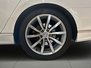 Volkswagen Passat Sportscombi 2.0 TDI 4M GT Dragkrok Dvärme B-kamera S&V – bild 14