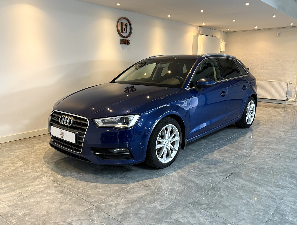 Audi A3 Sportback 2.0 TDI quattro AMBITION MOTORVÄRMARE DRAG