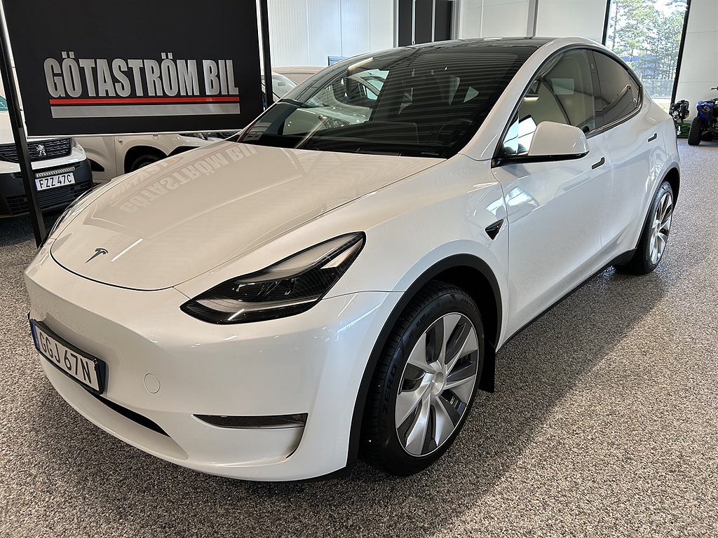 Tesla Model Y Long Range AWD 514hk /6800Mil,Vdäck