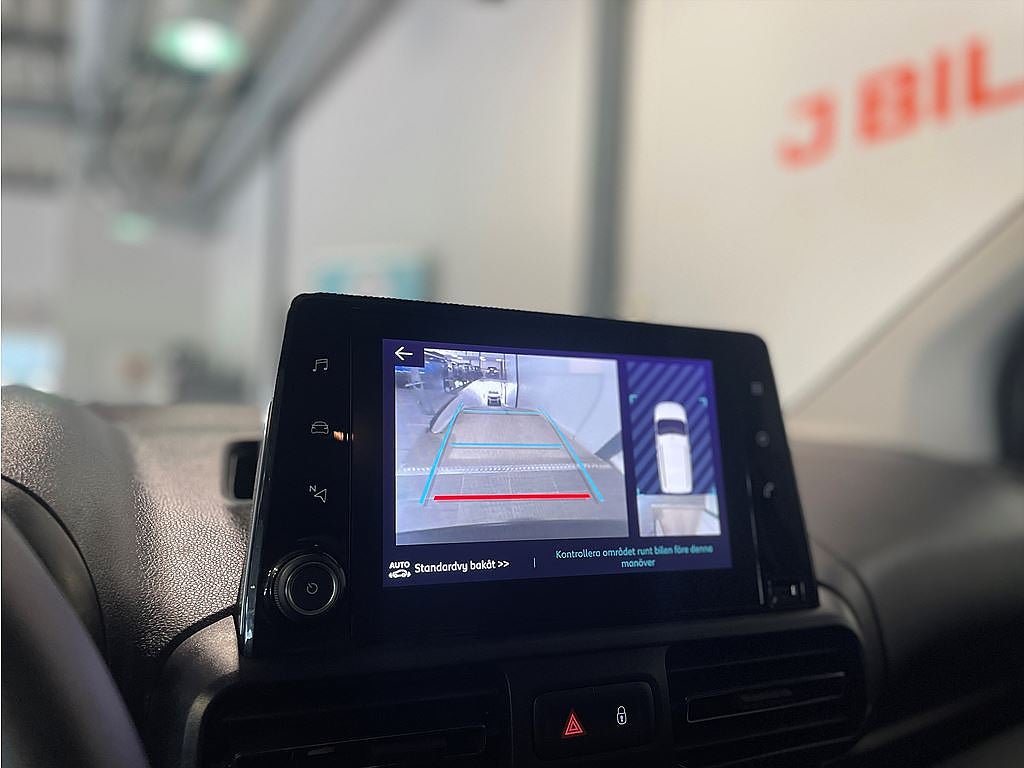 Bild på Citroën e-Berlingo Shine 50kWh 5-sits B-kamera, Nav, sensor