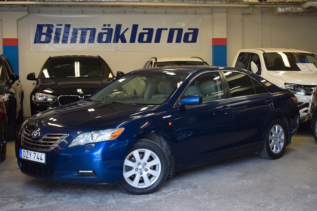 Toyota Camry Hybrid 2.4 E-CVT NAVI/TAKLUCKA/ BACKKAMERA/ S&V