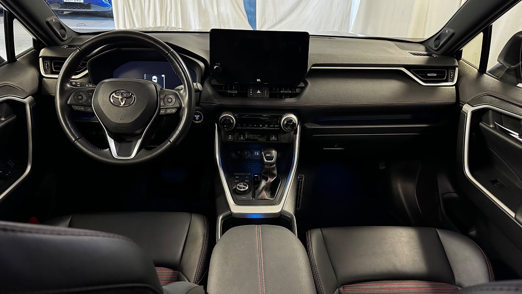 Toyota RAV4 Plug-in Aut AWD Style Dragkrok Värmare Adp-fart Kamera bild 15