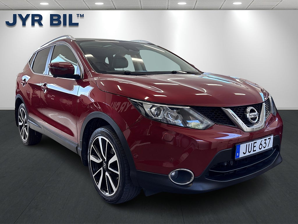Nissan Qashqai 1.6 dCi DPF 4x4 Tekna Pano / Drag / GPS / 360 / Värmare