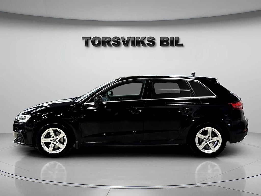 Audi A3 Sportback 1.0 TFSI S Tronic Comfort 1 Ägare - miniatyr 2