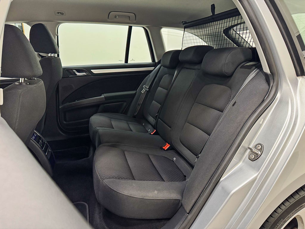 Skoda Superb Kombi 2,0 TDI AWD Automat 170Hk